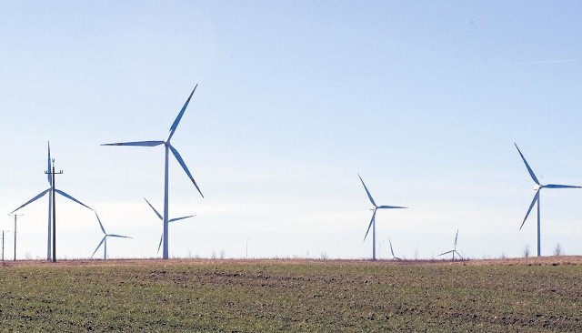 Elektrownie wiatrowe koło Słupska. 