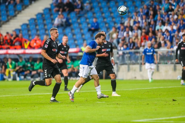 Tak Dino Hotić otworzył wynik w meczu Lech Poznań - Żalgiris Kowno (3:1)