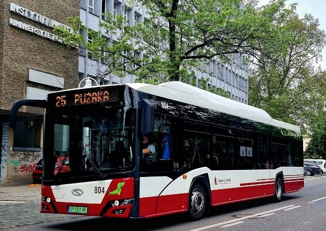 Autobusy miejskie na trzech liniach w Opolu będą miały zmienioną trasę z powodu remontu dróg.