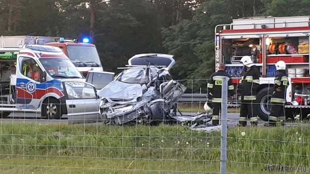 Kobieta zginęła w wypadku na autostradzie A4.