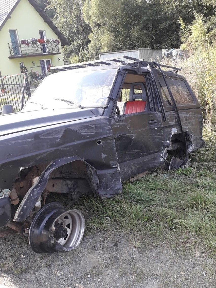 Tragiczny wypadek w Łęce pod Nowym Sączem. Zginęło małżeństwo, ich syn i nienarodzone dziecko