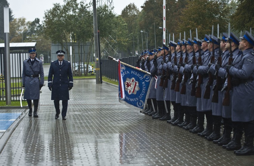 Nawet cele dla zatrzymanych są tu ładne. Można je było...