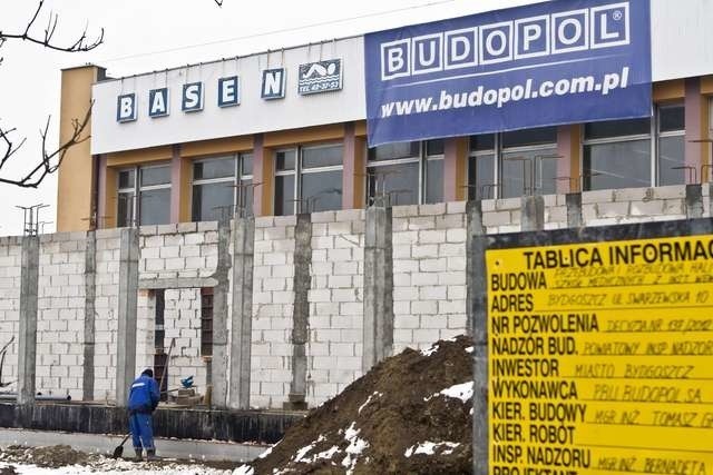 Jeszcze w lutym 2013 roku Budopol przebudowywał basen przy ulicy Swarzewskiej w Bydgoszczy