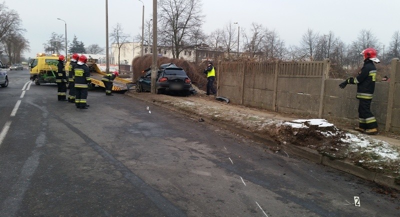 Tragiczny wypadek w Lesznie. Wracali z dyskoteki do Poznania...