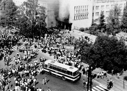 25 czerwca 1976 roku robotnicy Radomia wyszli na ulice w proteście przeciwko ogromnym podwyżkom cen żywności.