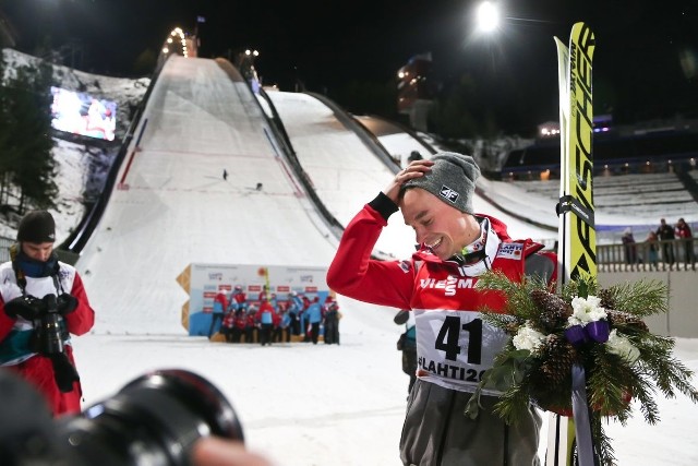 02.03.2017Finlandia, Lahti, Piotr Żyła po zdobyciu brązowego medalu Mistrzostw Świata w skokach narciarskich 