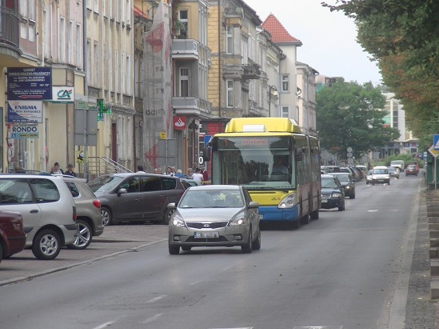 Na ulicy Wojska Polskiego będzie remontowana nawierzchnia jezdni oraz chodnika po lewej stronie w kierunku dworca PKP.