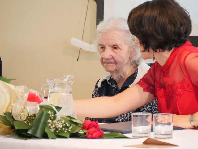 90-letnia Stanisława Kwiecińska - autorka książki we wzruszający sposób opowiedziała o swoich zapiskach