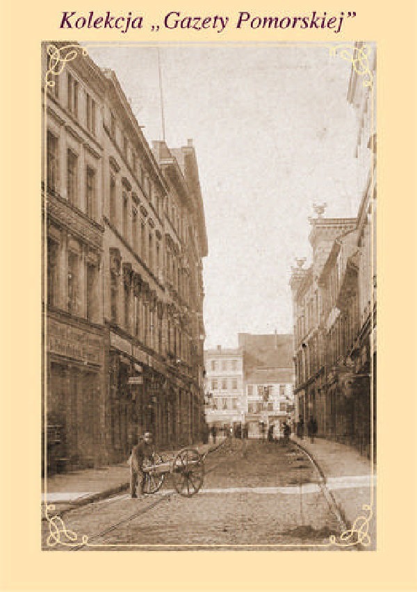 Pod koniec XIX wieku po obu stronach ulicy  Mostowej ciągnęły się rzędy kamienic.