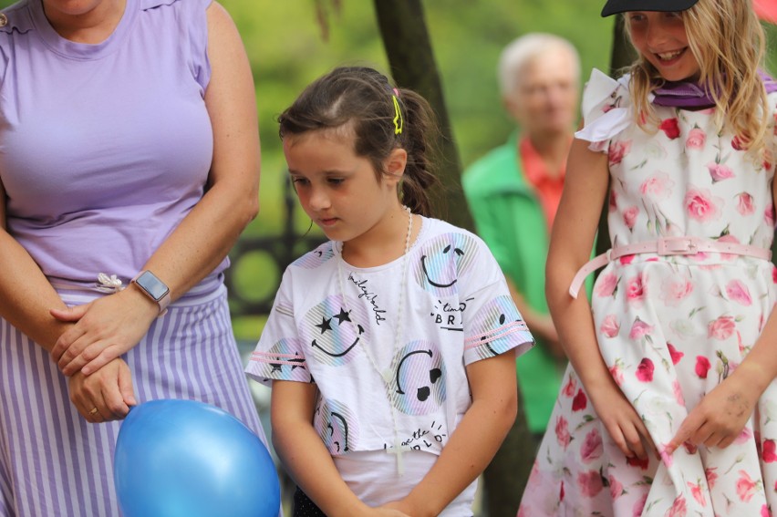 Pielgrzymi uczestniczyli w mszy świętej w Bazylice Katedralnej w Kielcach. Przewodniczył jej biskup ordynariusz Jan Piotrowski