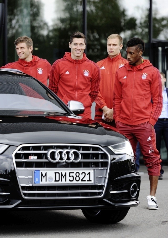 Robert Lewandowski i jego koledzy z Bayernu dostali nowe samochody Audi