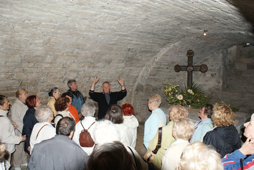 Podziemia klasztoru w Mogilnie kryją XI-wieczne krypty. To...