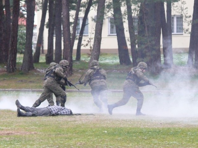 Żołnierze z kieleckiej Bukówki pokazali, jak walczyć z terrorystami.