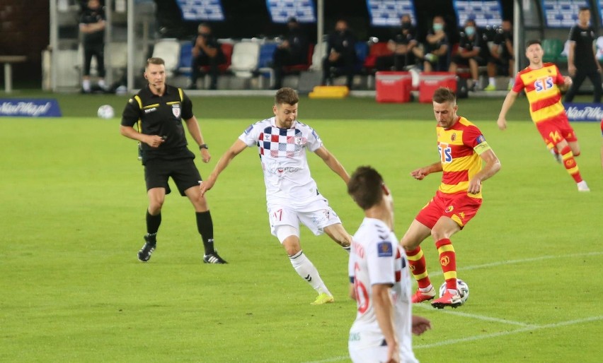 Jagiellonia - Górnik Zabrze. Trener Bogdan Zając wciąż ma problem w obronie. 