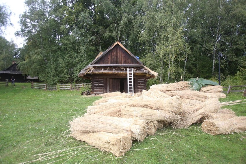 Prace prowadzone w chorzowskim skansenie