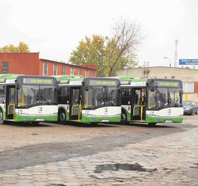 Działka KZK przy ul. Jurowieckiej 46 a zlokalizowana jest w pobliżu ronda św. Faustyny Kowalskiej. Ma ok. 1,5 hektara.