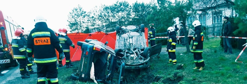 Wypadek w Pająkowie. 22 - letni kierowca opla, jadąc w...