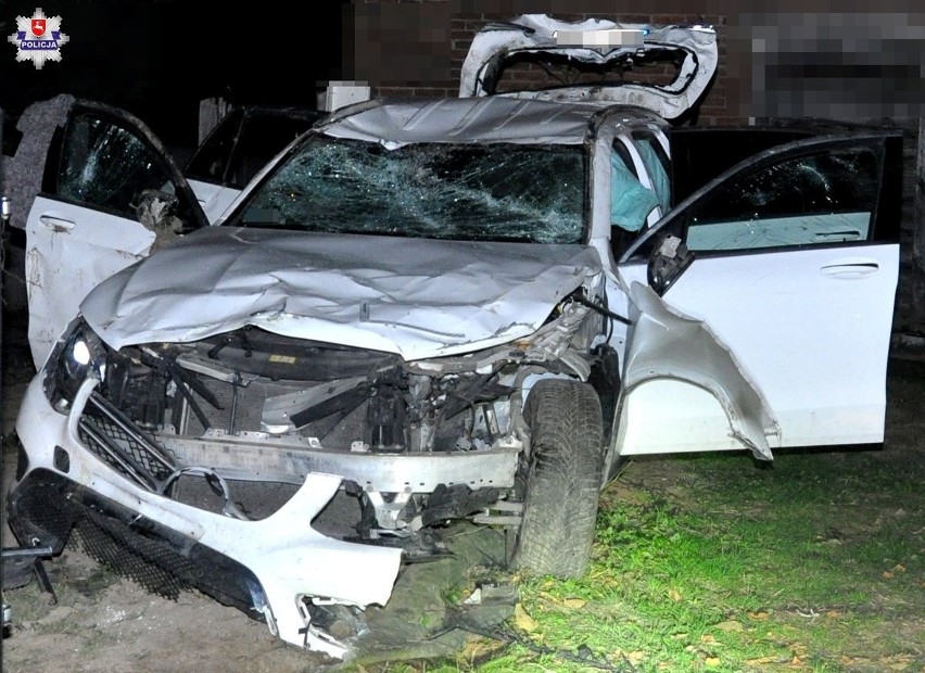 Uszkodzony Mercedes automatycznie zawiadomił służby o...