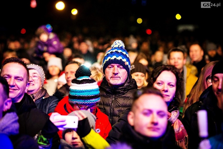 Tak się bawili szczecinianie na Sylwestrze na Jasnych Błoniach [ZDJĘCIA, WIDEO] 