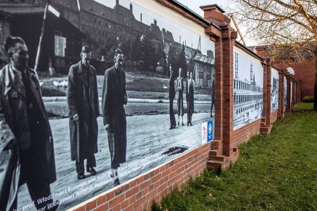 75-lecie Politechniki Śląskiej w Gliwicach. Na kampusie zaprezentowano murale.Zobacz kolejne zdjęcia. Przesuwaj zdjęcia w prawo - naciśnij strzałkę lub przycisk NASTĘPNE