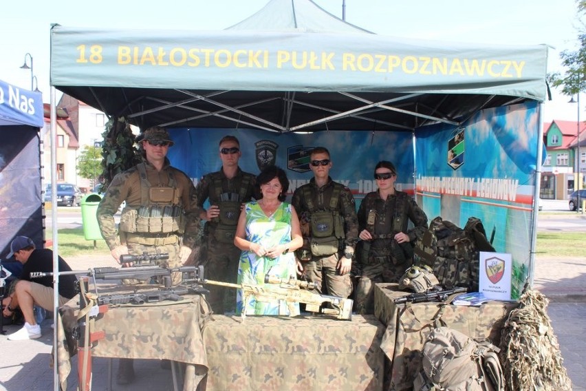 Niedzielny piknik militarny w Czyżewie cieszył się dużym...