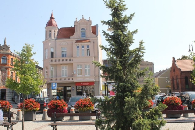 1 września po mszy świętej o g. 18 w Sanktuarium Matki Bożej Brzemiennej p.w. Św. Apostołów Szymona i Judy Tadeusza pod Pomnikiem Żołnierza Polskiego na Placu Jana Pawła II zostaną złożone wiązanki, aby uczcić pamięć wszystkich poległych podczas wojny