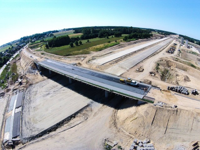Autostrada A1 Stryków -Tuszyn gotowa do końca 2015 roku? Jest szansa, jeśli  będzie dobra pogoda | Dziennik Łódzki