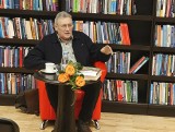 Promocja książek prof. zw. dr. hab. Tadeusza Linknera. Wszyscy z zaciekawieniem słuchali opowieści profesora