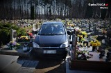 Orzesze: 88-latek wjechał samochodem na cmentarz. Uszkodził 22 nagrobki