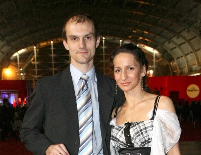 Andrzej Lachowski i jego żona Dagmara Nowy Rok powitają ze swoimi przyjaciółmi w Krakowie.
