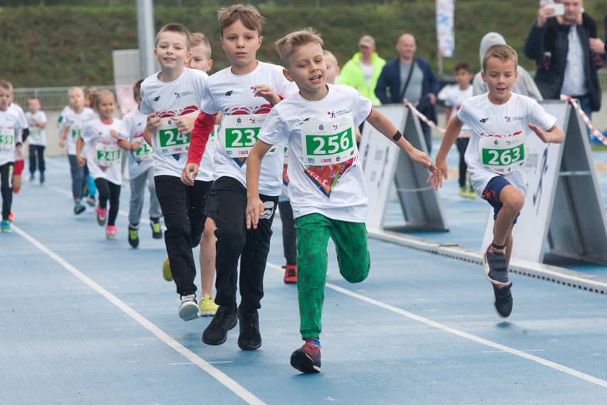 4. PKO Bieg Charytatywny w Lublinie: Pomagamy z każdym krokiem. W szczytnym celu pobiegli dla najmłodszych [ZDJĘCIA, WIDEO]