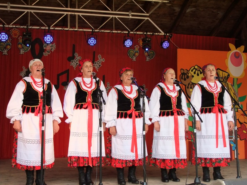 Gmina Iłża. Mnóstwo zdolnych muzyków ludowych zaprezentowało się na Festiwalu Folkloru Józefa Myszki 