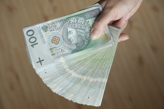 Rata kredytu to dla wielu Polaków jeden z najważniejszych comiesięcznych wydatków.