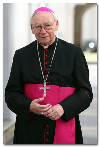 Arcybiskup Szczepan Wesoły