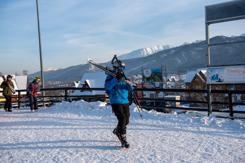 Podhale. Idealne warunki narciarskie pod Tatrami. Tysiące osób szusowało w święta