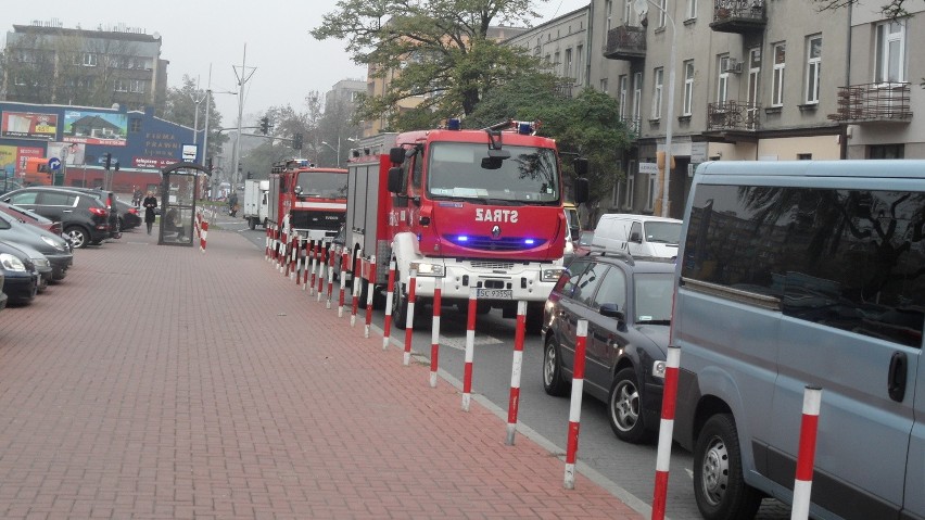 Alarm bombowy w Częstochowie. Ewakuacja urzędów trwa