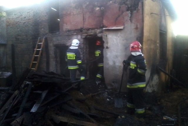 Po ugaszeniu pożaru w miejscowości Murawki strażacy zaleźli na pogorzelisku ciało mężczyzny.