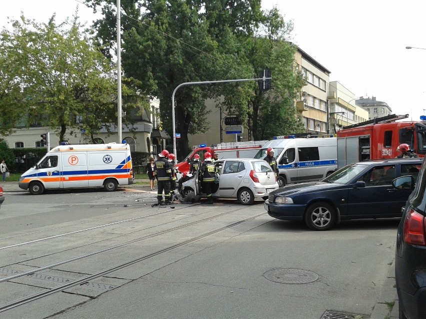 Wypadek na Gdańskiej. Jedna osoba ranna [ZDJĘCIA]
