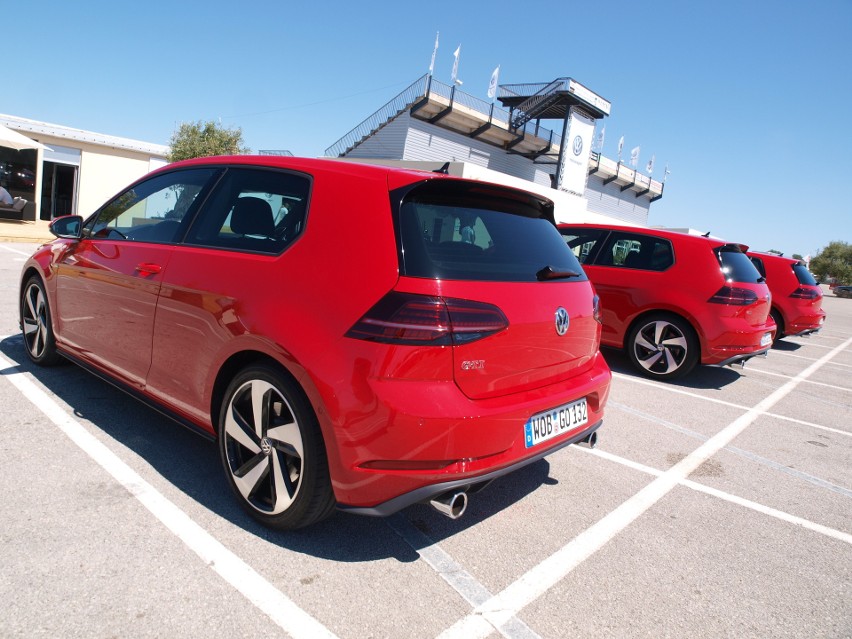 Volkswagen Golf VII facelifting...