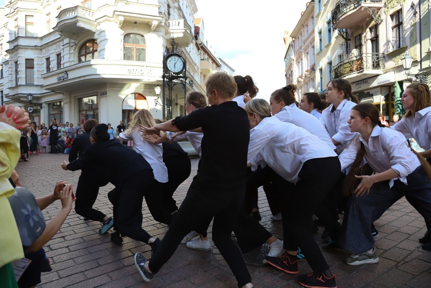 Dziś wieczorem (02.07) przed Empikiem na toruńskiej starówce...