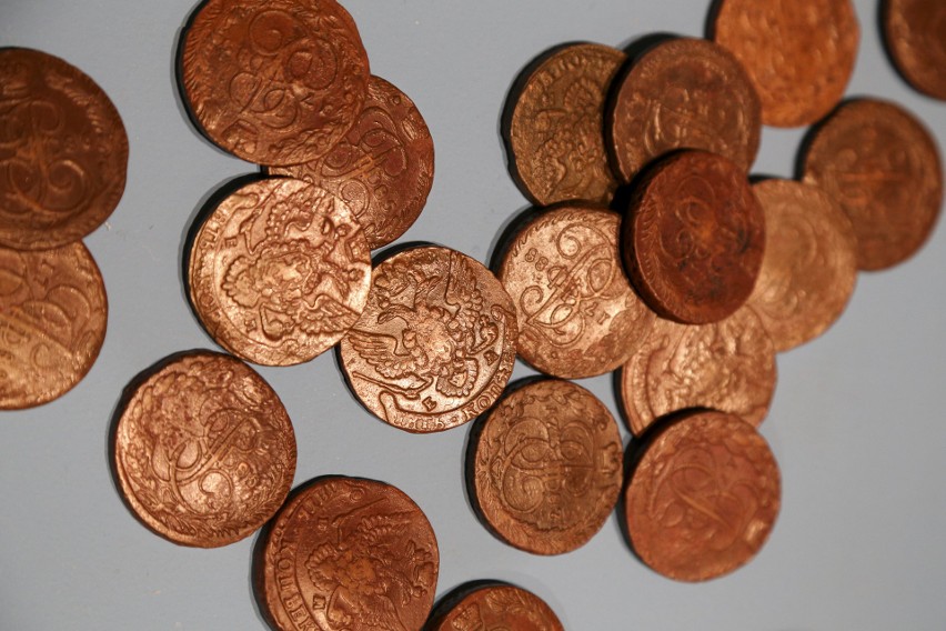 680 szt. osiemnastowiecznych, rosyjskich monet z wizerunkiem...