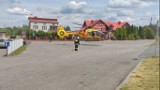 Wypadek motocyklisty w Szczekocinach. Dwie osoby w szpitalu. Kobieta została zabrana do szpitala śmigłowcem LPR