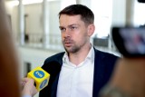 Michał Kołodziejczak nie chce rozmawiać z protestującymi rolnikami. Wiceminister rolnictwa uważa, że uprawiają politykę