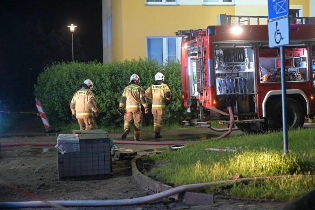 Pożar w wieżowcu przy ul. Śniadeckich w Grudziądzu, który wybuchł w czerwcu 2022 roku strażacy oceniają jako jeden z trudniejszych ze względu na nocą porę, trudną dostępność i mocno rozwinięty pożar