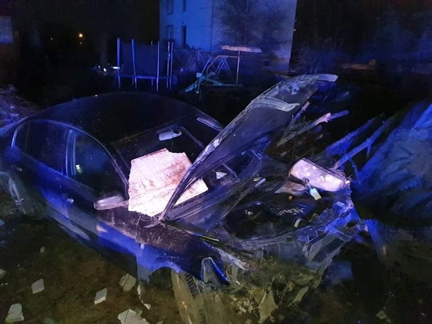 Lubotyń- Włóki. Wypadek na drodze powiatowej. 21.11.2021. Zdjęcia