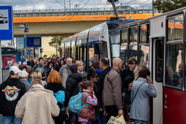 Od 1 października wprowadzono cięcia w bydgoskiej komunikacji miejskiej.