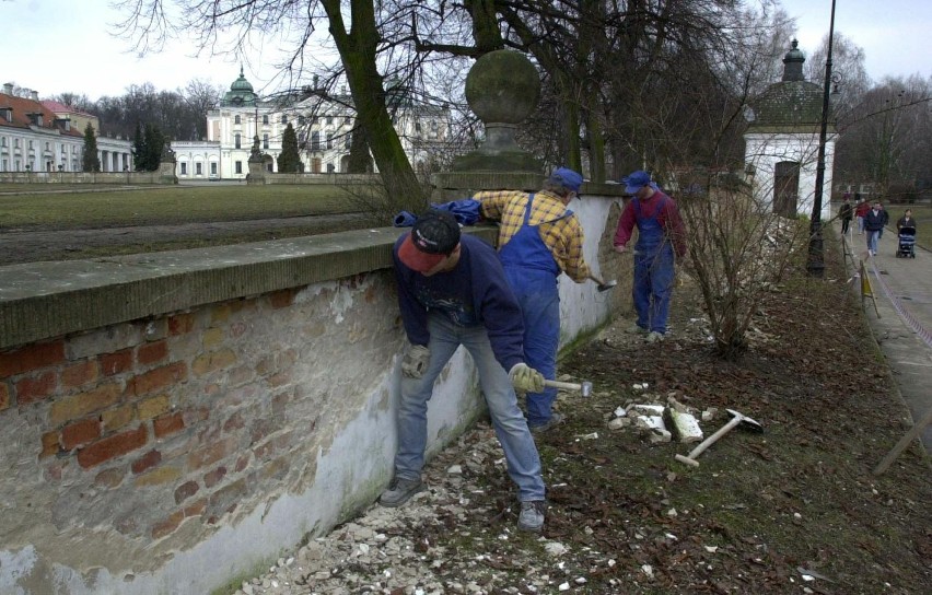 Remont muru Pałacu Branickich