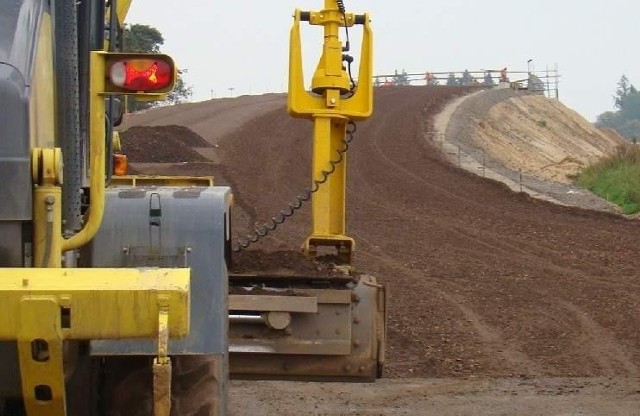 Wiadukt nad A2 nieopodal Gronowa będzie jednym z pierwszych oddanych do użytku obiektów mostowych. A na całej A2 jest ich ponad 80, wliczając także przejścia dla zwierząt (fot. Czesław Wachnik)