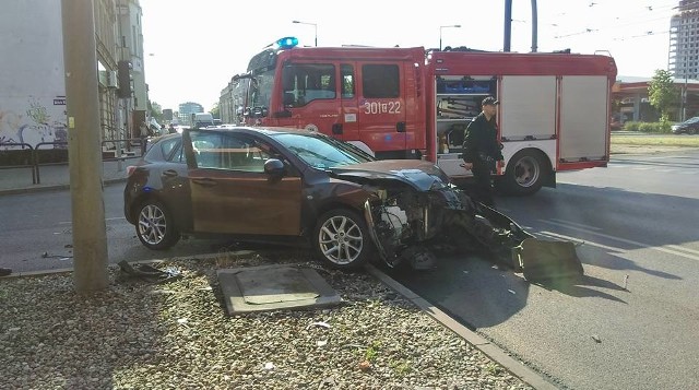 Dziś rano doszło do zdarzenia na ulicy Jagielońskiej, w pobliżu Mostu Uniwersyteckiego.Zderzyły się volkswagen taxi i mazda. Na miejscu interweniowała straż pożarna, ale nikt z uczestników wypadku nie ucierpiał.Pogoda na najbliższe dni: