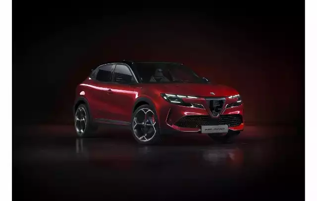 Alfa Romeo Junior będzie dostępna w gamie Ibrida i Ibrida Speciale oraz trzech wersjach modelowych Elettrica: standardowej, topowej Speciale i najbardziej sportowej Veloce.